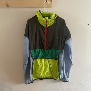 Cotopaxi Teca Half Zip Windbreaker
